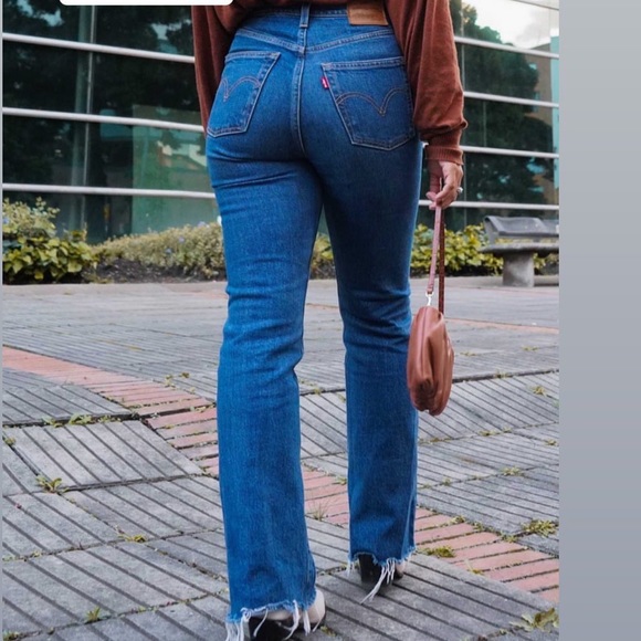 Levi’s RIBCAGE BOOTCUT Jean - Picture 5 of 15